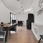 Five-bedroom In *