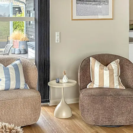 بيت للعطل Five-bedroom In